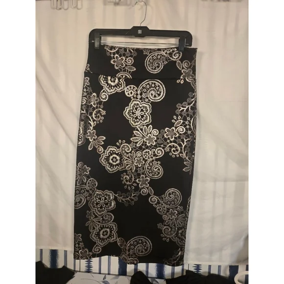 Women's Lularoe Elegant Black Gold Floral Pencil Skirt M - Picture 1 of 11